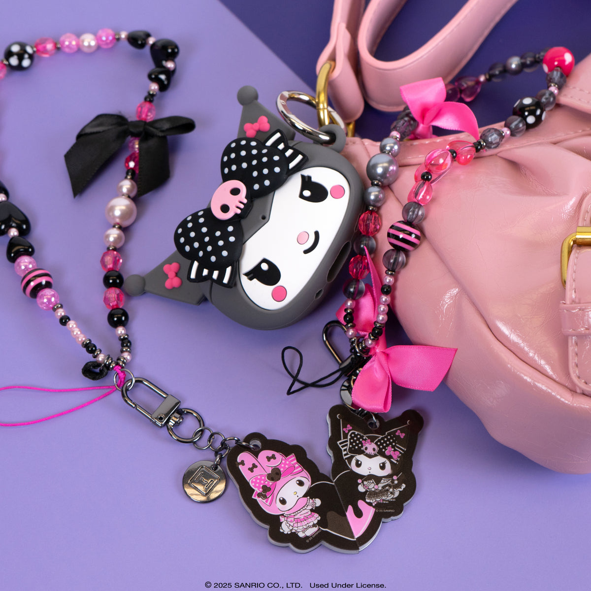 Airpods Pro2 用ケース　CASETIFY KUROMI Sanrio Characters Kuromi CASETiFY Kuromi Collectible Earbuds